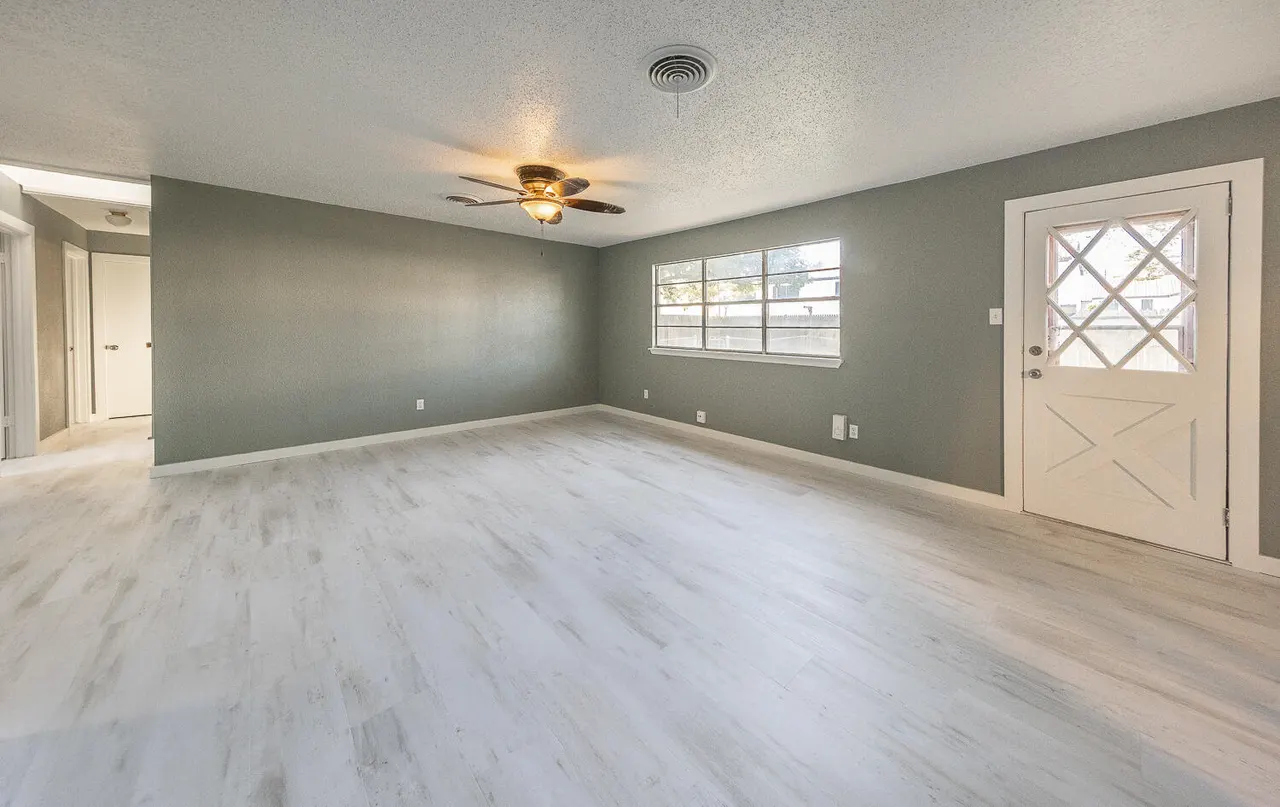 Photo 2 — 5405 49th Street, Lubbock, TX 79414