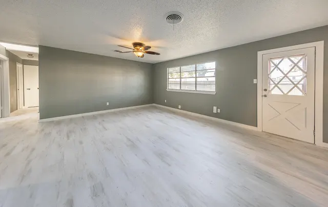 Photo 2 — 5405 49th Street, Lubbock, TX 79414