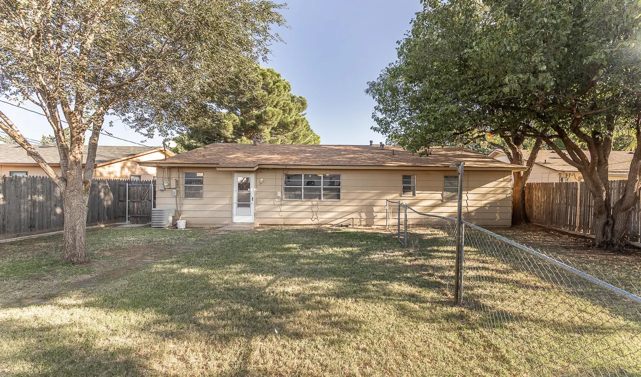 Photo 23 — 5405 49th Street, Lubbock, TX 79414