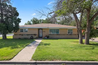 Sold home at 620 E 11th Street