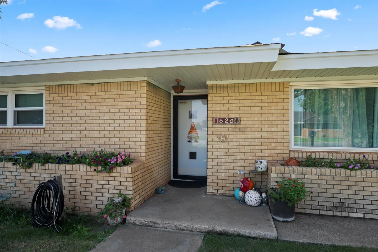 Photo 3 — 620 E 11th Street, Littlefield, TX 79339