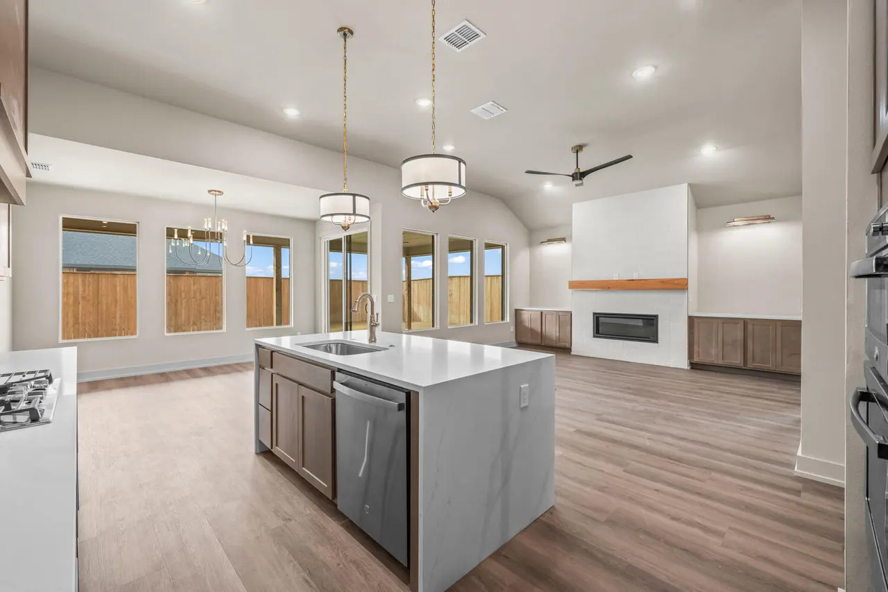 Photo 17 — 4412 Remington Avenue, Lubbock, TX 79407
