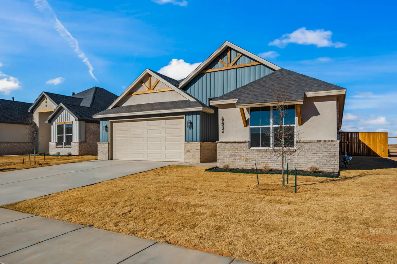 Photo 3 — 4412 Remington Avenue, Lubbock, TX 79407