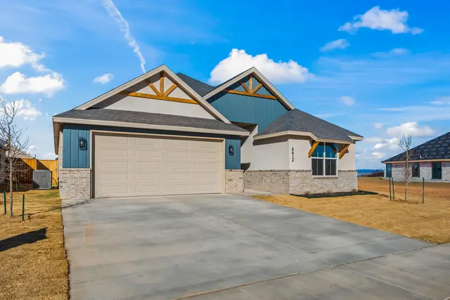 Photo 2 — 4412 Remington Avenue, Lubbock, TX 79407