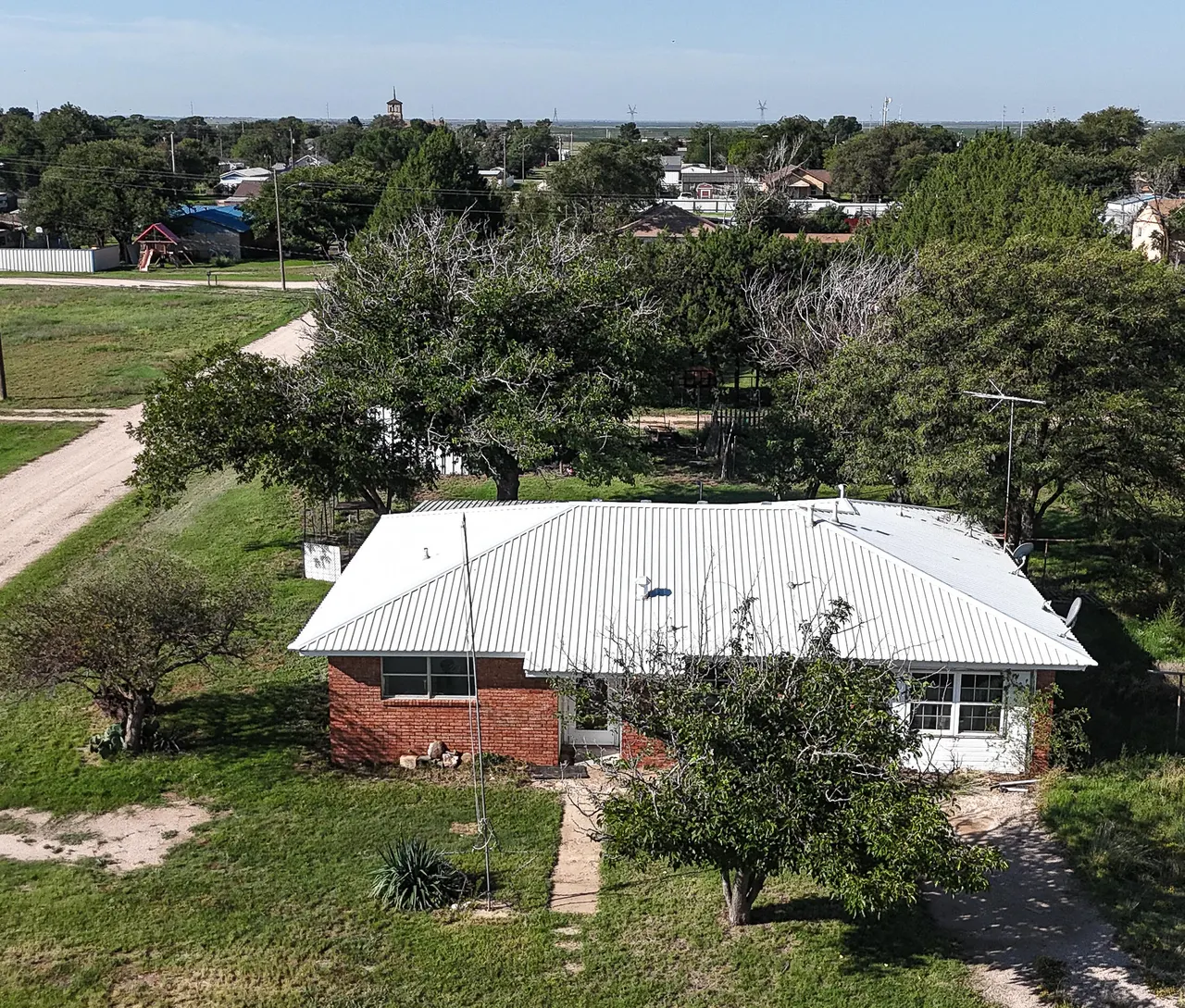 Front exterior — 1401 Culpepper Avenue, Wilson, TX 79381