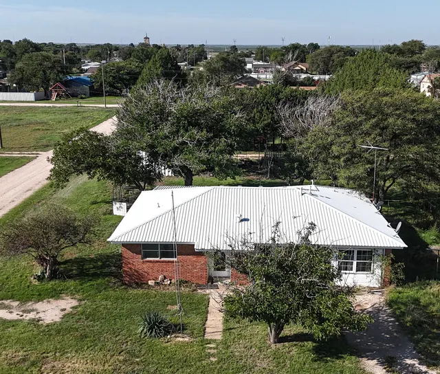 Front exterior — 1401 Culpepper Avenue, Wilson, TX 79381