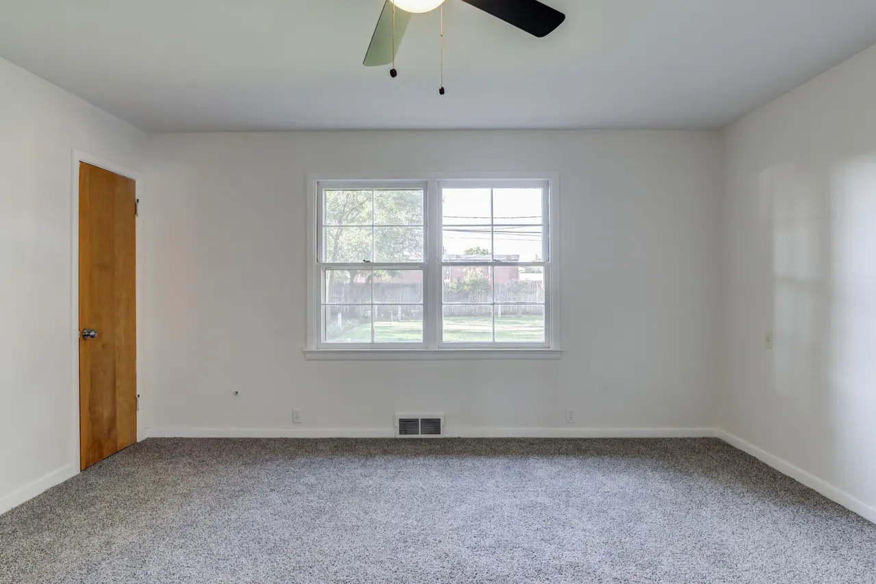 Photo 13 — 2411 33rd Street, Lubbock, TX 79411