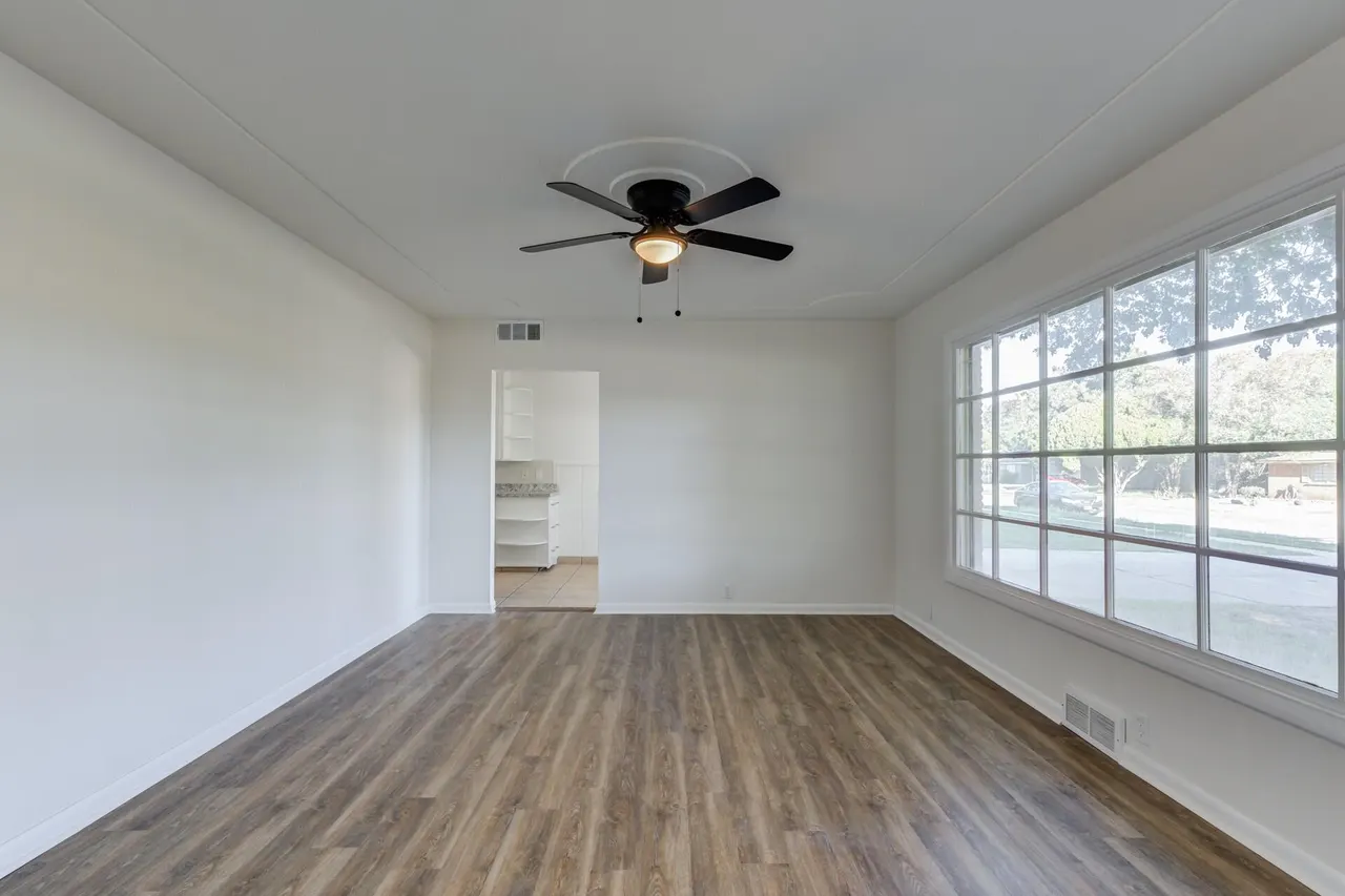 Photo 5 — 2411 33rd Street, Lubbock, TX 79411