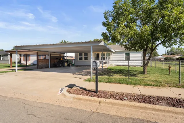 Photo 2 — 3306 Duke Street, Lubbock, TX 79415