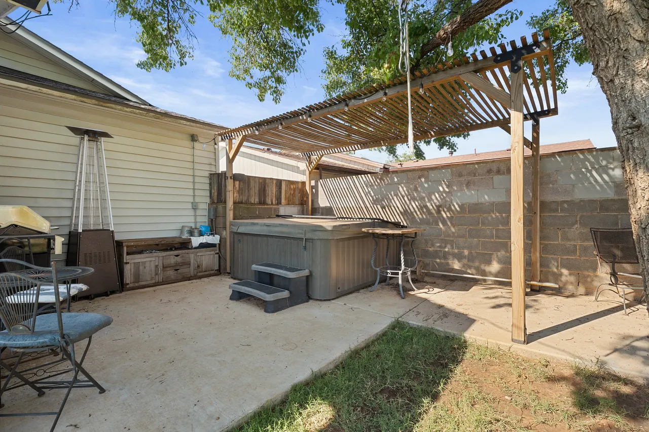 Photo 17 — 3306 Duke Street, Lubbock, TX 79415