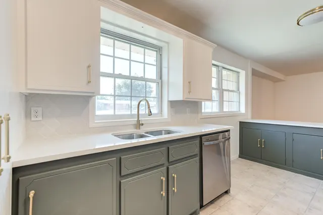 Photo 2 — 4908 47th Street, Lubbock, TX 79414