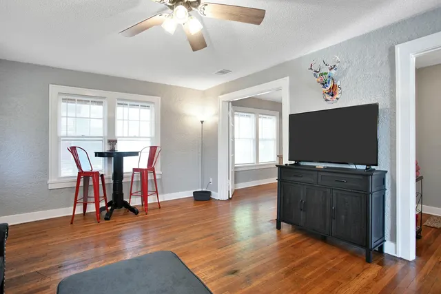Photo 5 — 2110 15th Street, Lubbock, TX 79401