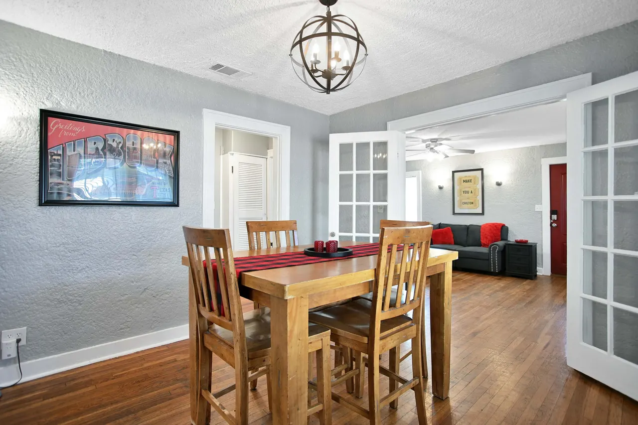 Photo 8 — 2110 15th Street, Lubbock, TX 79401