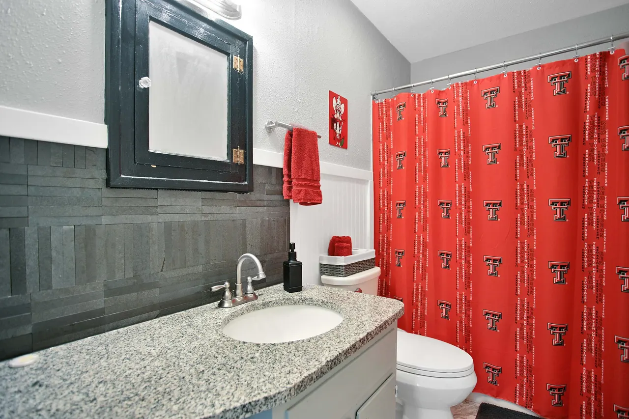Photo 17 — 2110 15th Street, Lubbock, TX 79401
