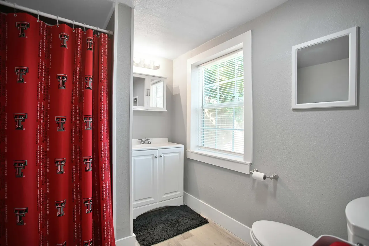 Photo 35 — 2110 15th Street, Lubbock, TX 79401