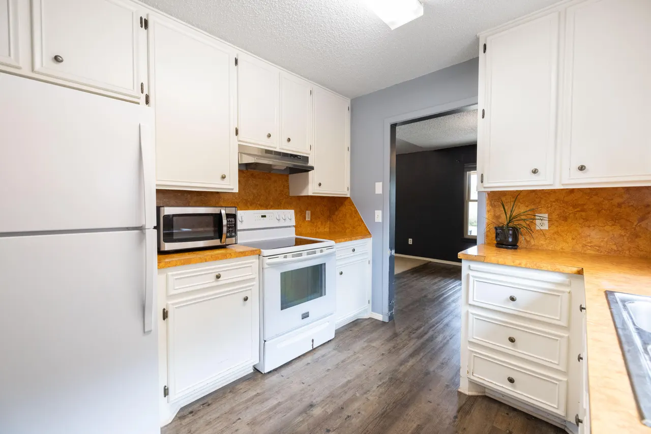 Photo 11 — 4807 61st Street, Lubbock, TX 79414