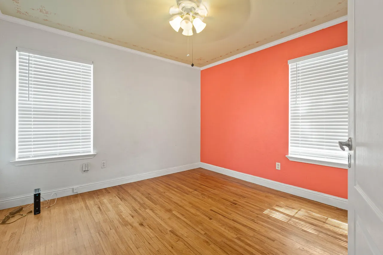 Photo 11 — 4615 33rd Street, Lubbock, TX 79410