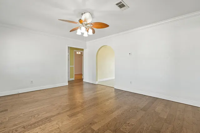 Photo 5 — 4615 33rd Street, Lubbock, TX 79410