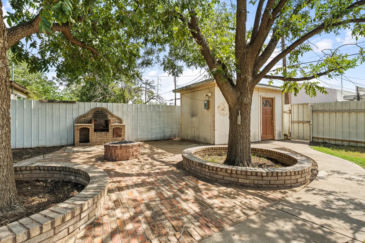 Photo 21 — 4615 33rd Street, Lubbock, TX 79410