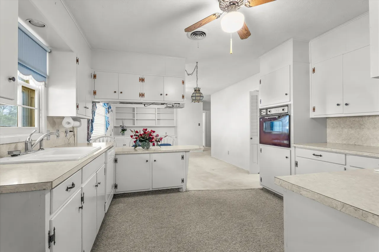 Photo 10 — 909 S Hockley Avenue, Sundown, TX 79372