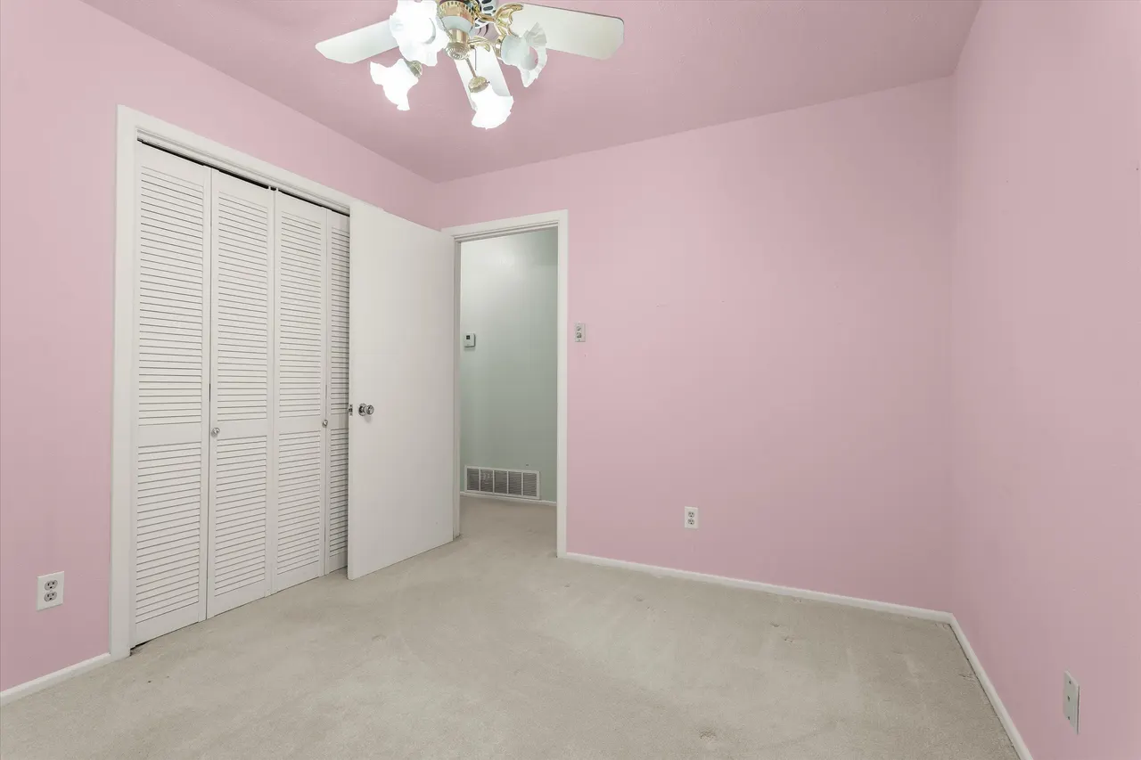 Photo 17 — 909 S Hockley Avenue, Sundown, TX 79372