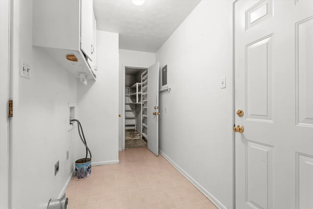 Photo 21 — 909 S Hockley Avenue, Sundown, TX 79372