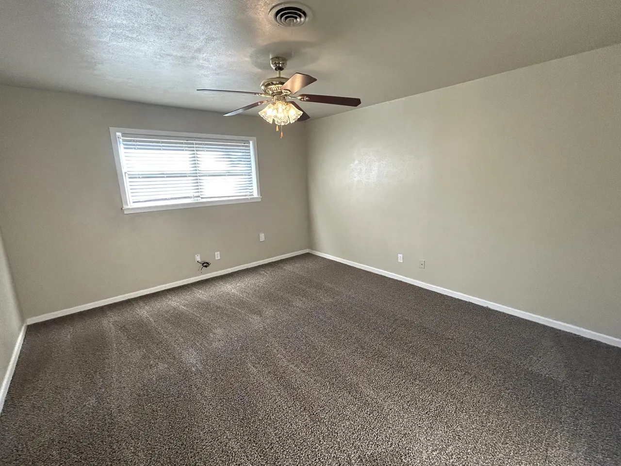 Photo 13 — 212 Tanglewood Lane, Levelland, TX 79336