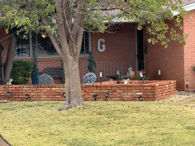Photo 6 — 1304 Floydada, Plainview, TX 79072