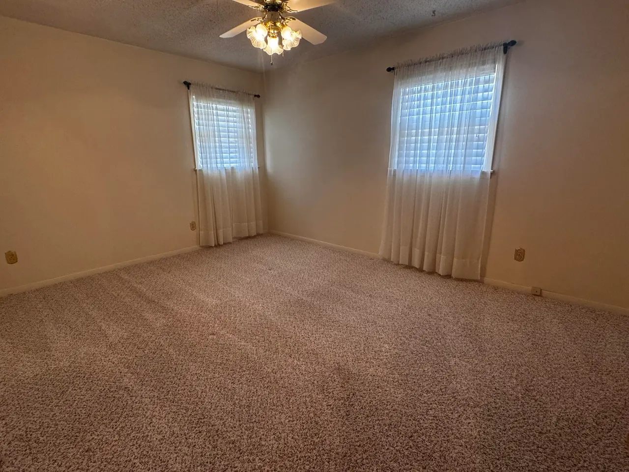 Photo 28 — 1304 Floydada, Plainview, TX 79072