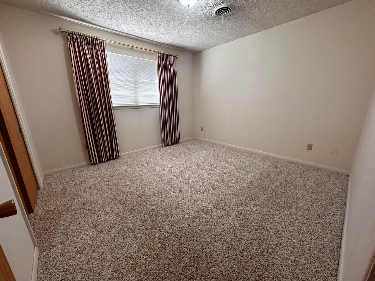 Photo 30 — 1304 Floydada, Plainview, TX 79072