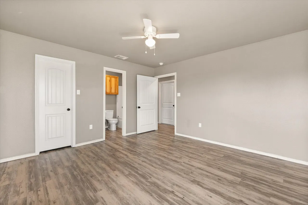 Photo 10 — 1323 E 14th Street, Lubbock, TX 79403