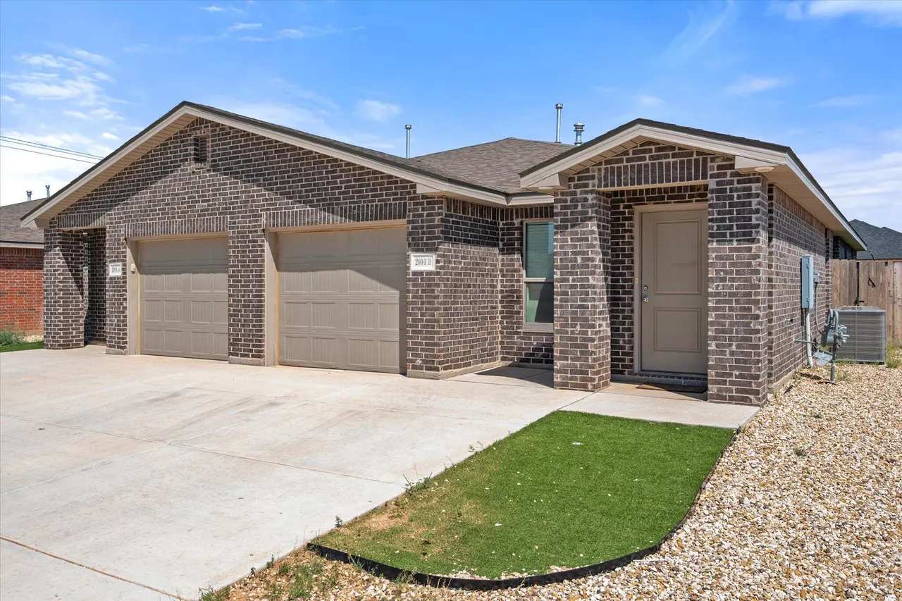 Photo 4 — 2004 Corpus Avenue, Wolfforth, TX 79382