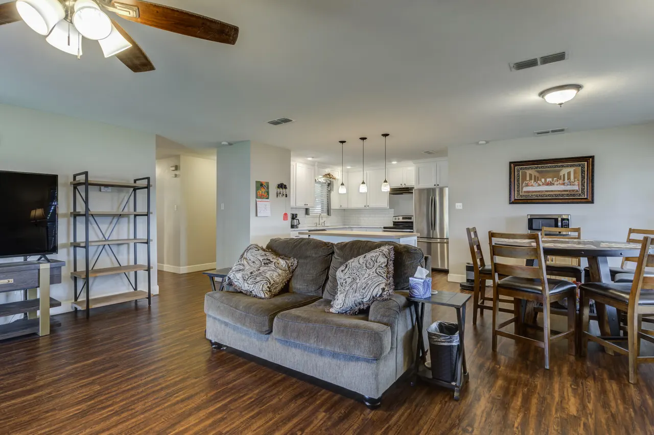 Photo 6 — 2326 53rd Street, Lubbock, TX 79412