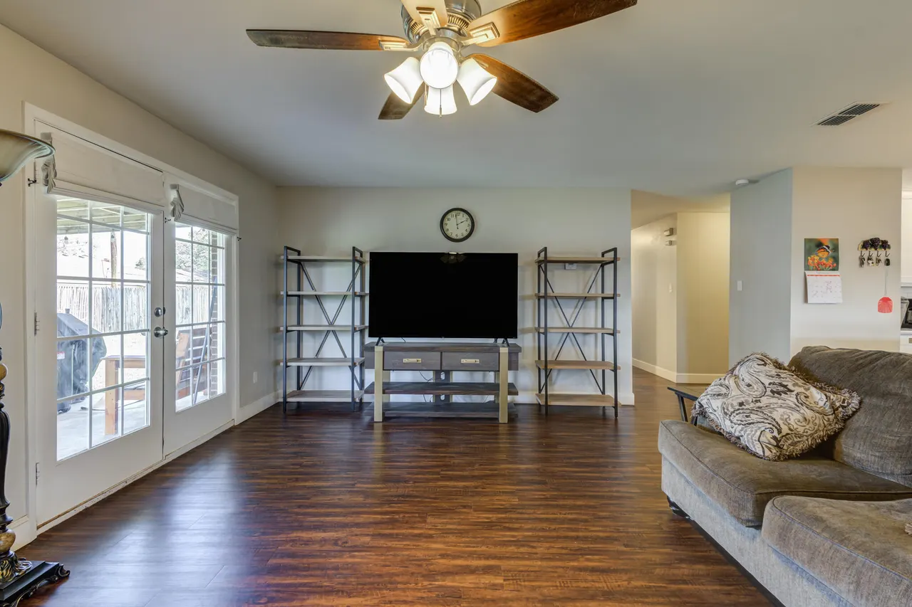 Photo 7 — 2326 53rd Street, Lubbock, TX 79412