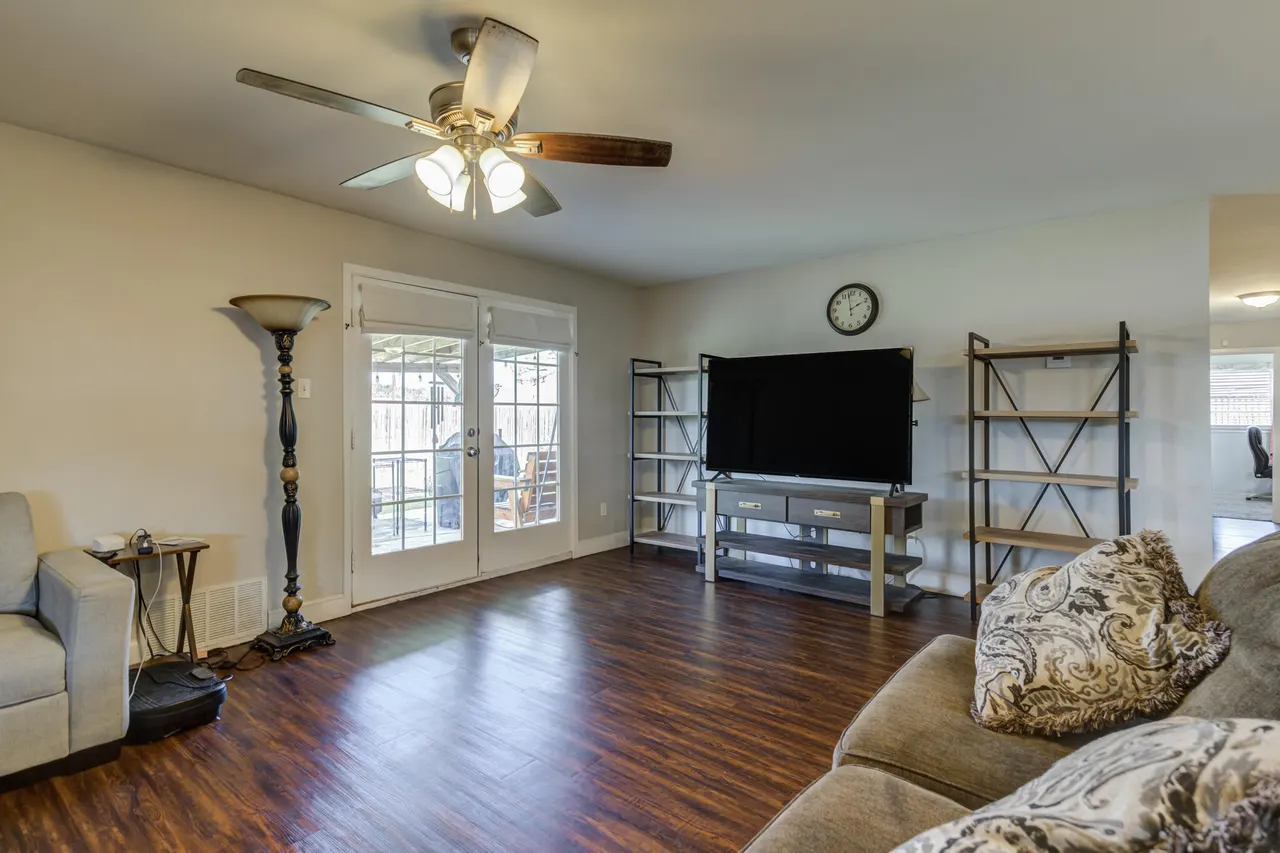 Photo 10 — 2326 53rd Street, Lubbock, TX 79412