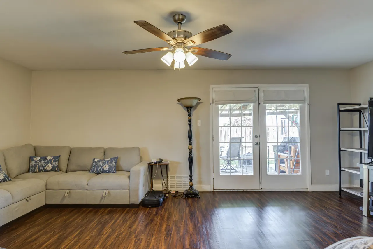 Photo 12 — 2326 53rd Street, Lubbock, TX 79412