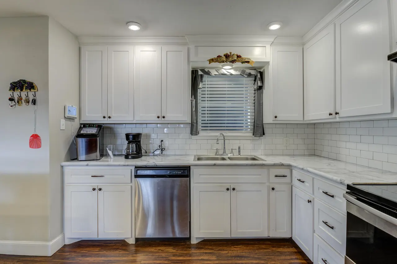 Photo 19 — 2326 53rd Street, Lubbock, TX 79412