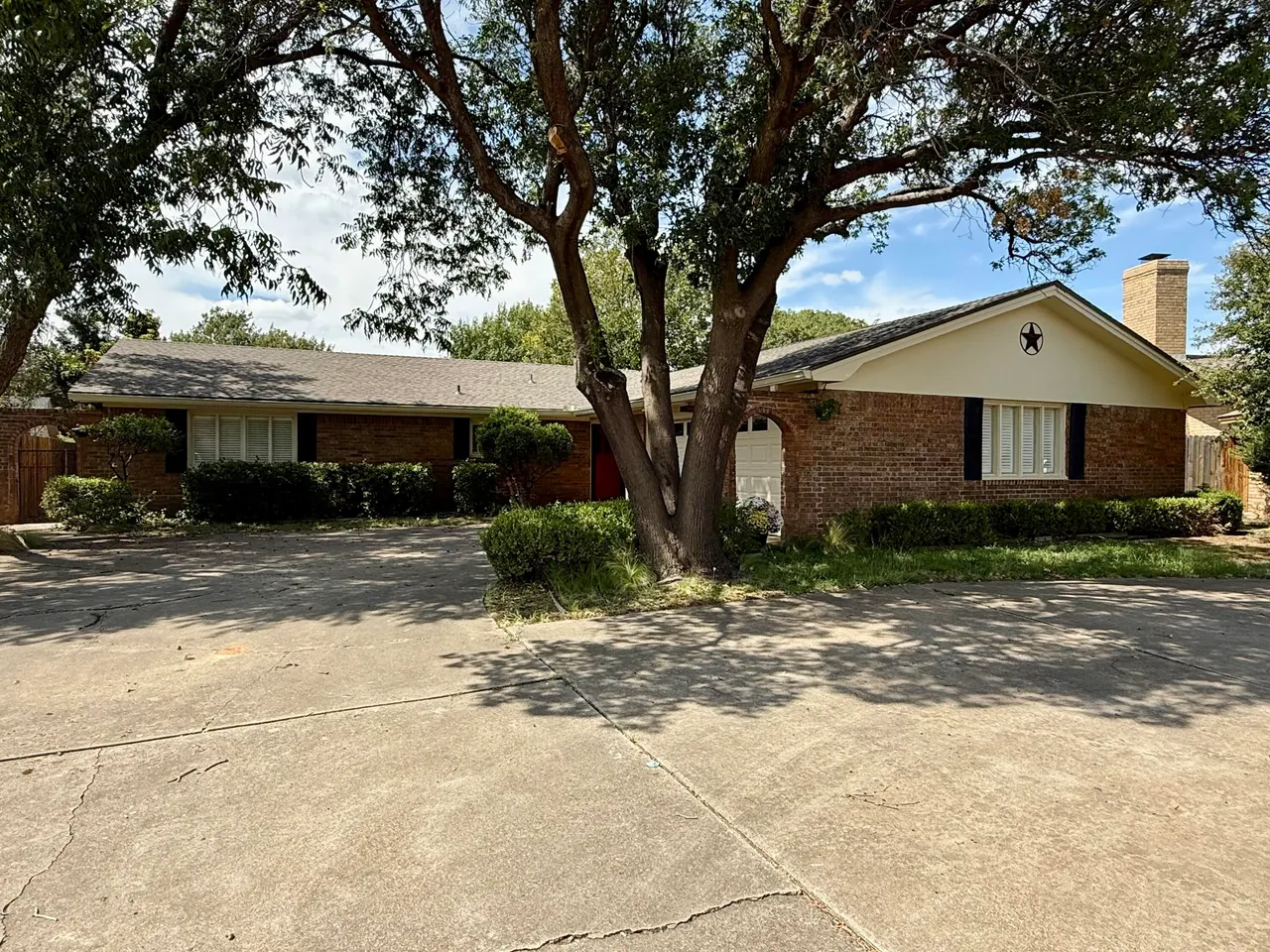 Front exterior — 7004 Miami Avenue, Lubbock, TX 79413