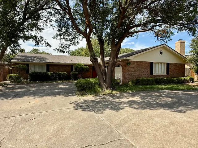 Front exterior — 7004 Miami Avenue, Lubbock, TX 79413