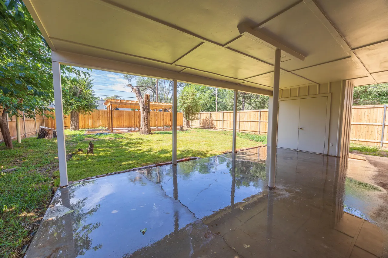 Photo 16 — 2613 23rd Street, Lubbock, TX 79410