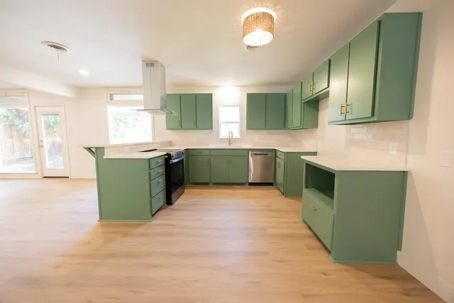 Photo 3 — 2613 23rd Street, Lubbock, TX 79410