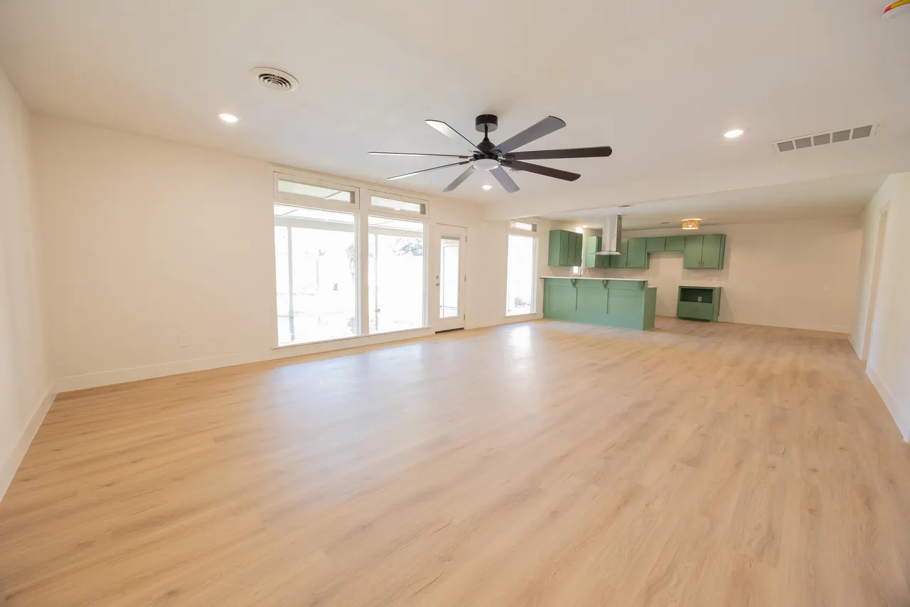 Photo 5 — 2613 23rd Street, Lubbock, TX 79410