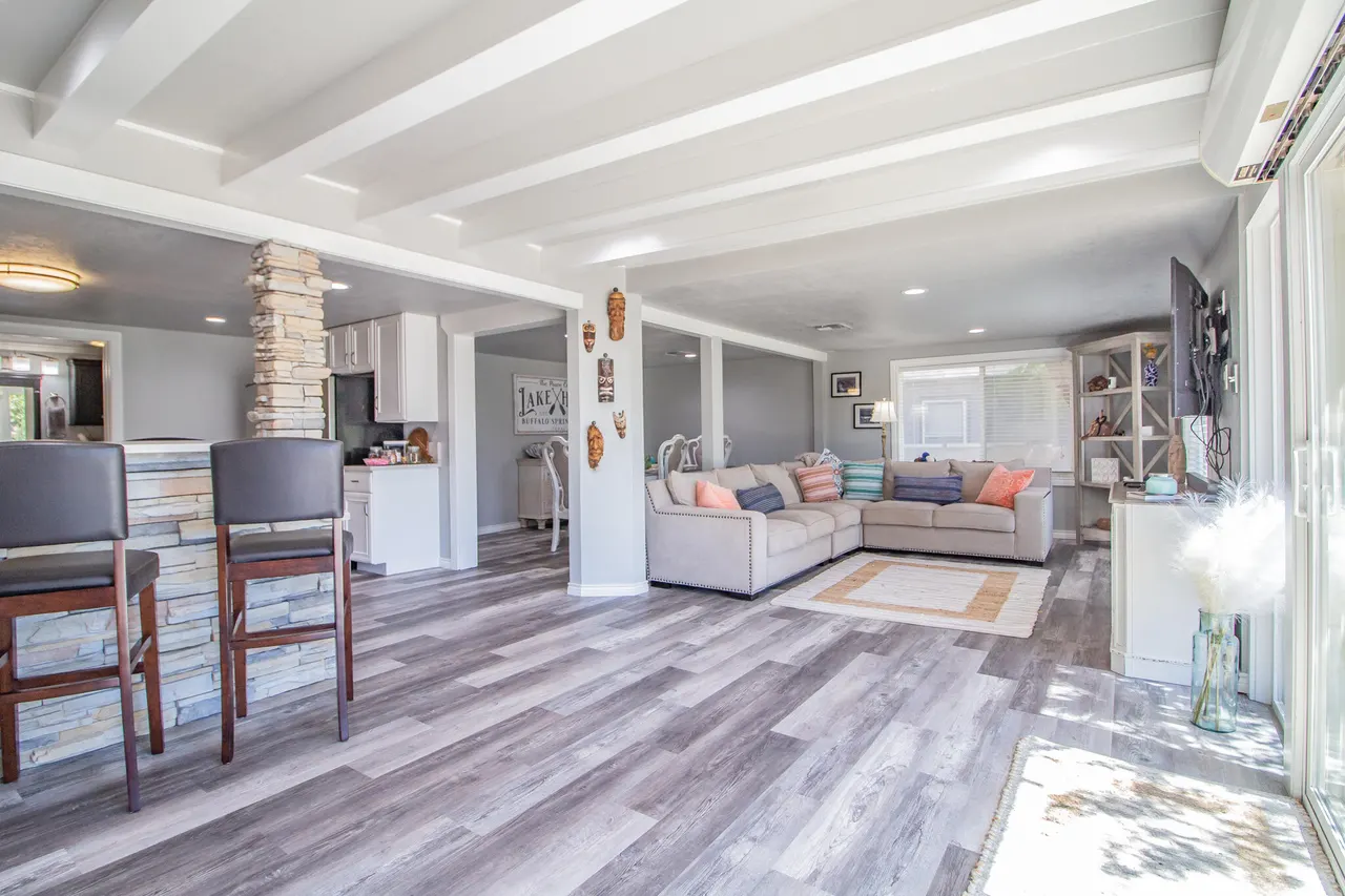 Photo 4 — 22 Comanche Drive, Lubbock, TX 79404