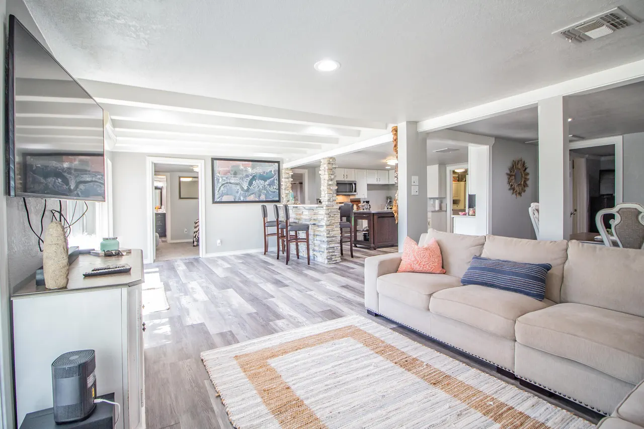 Photo 6 — 22 Comanche Drive, Lubbock, TX 79404