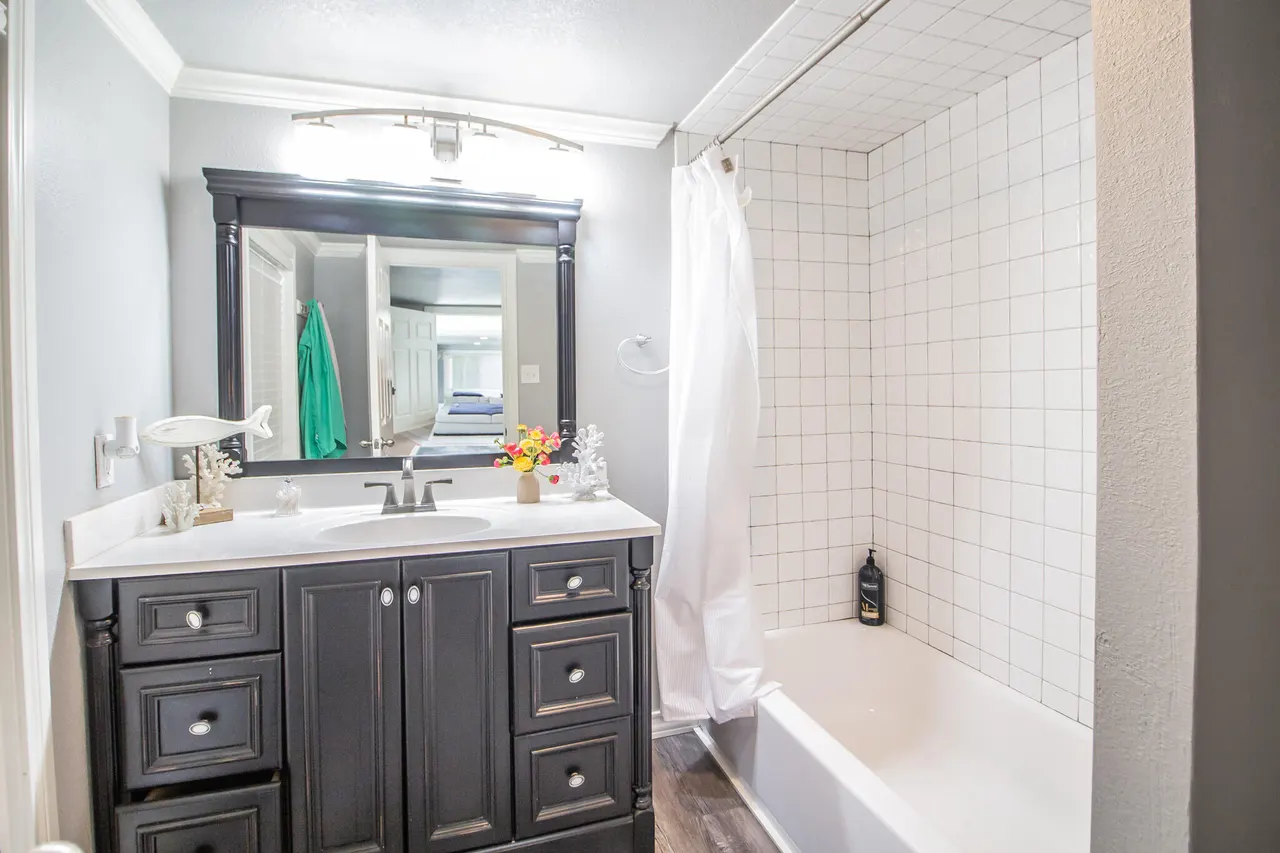 Photo 8 — 22 Comanche Drive, Lubbock, TX 79404