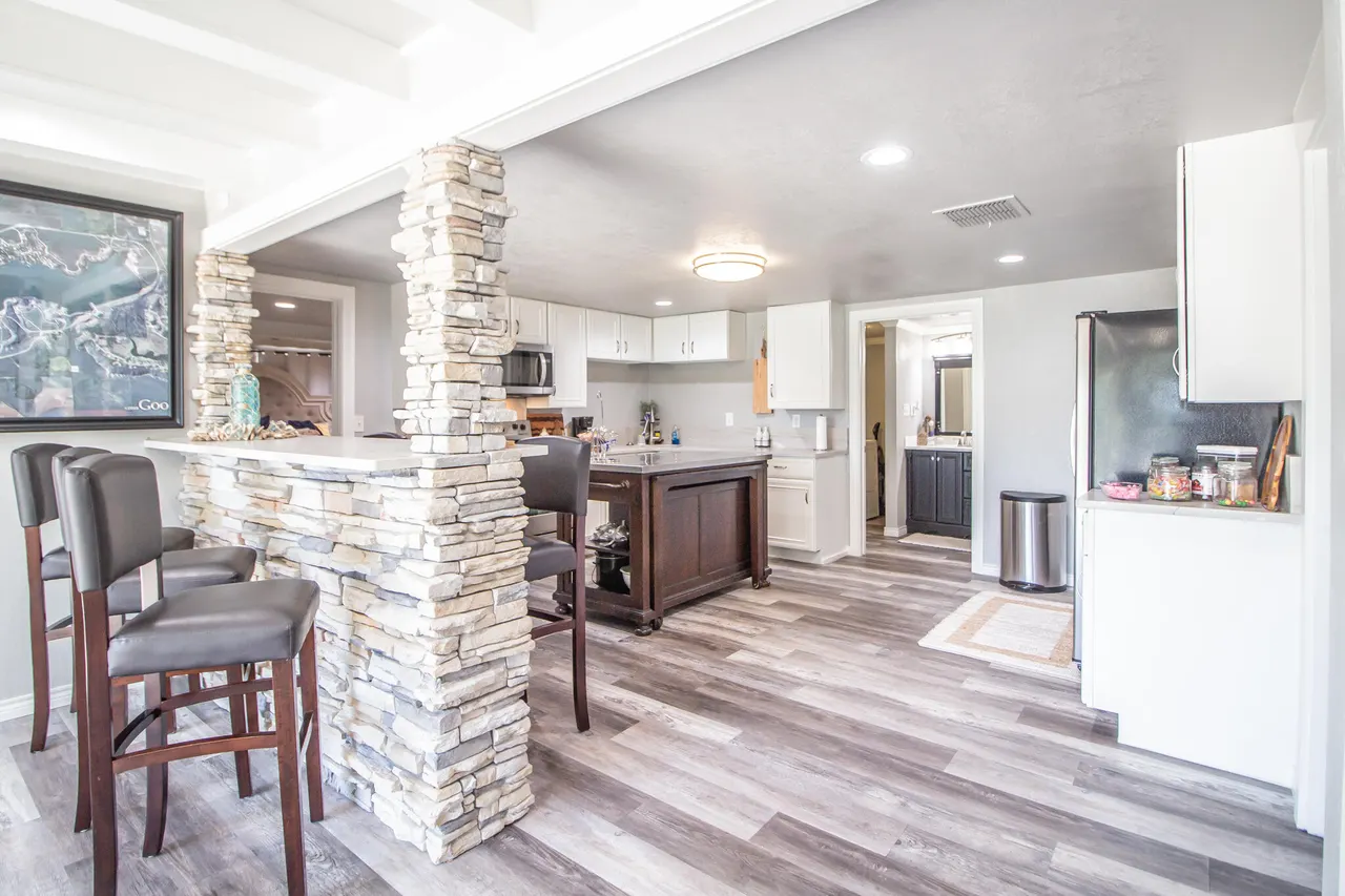 Photo 10 — 22 Comanche Drive, Lubbock, TX 79404