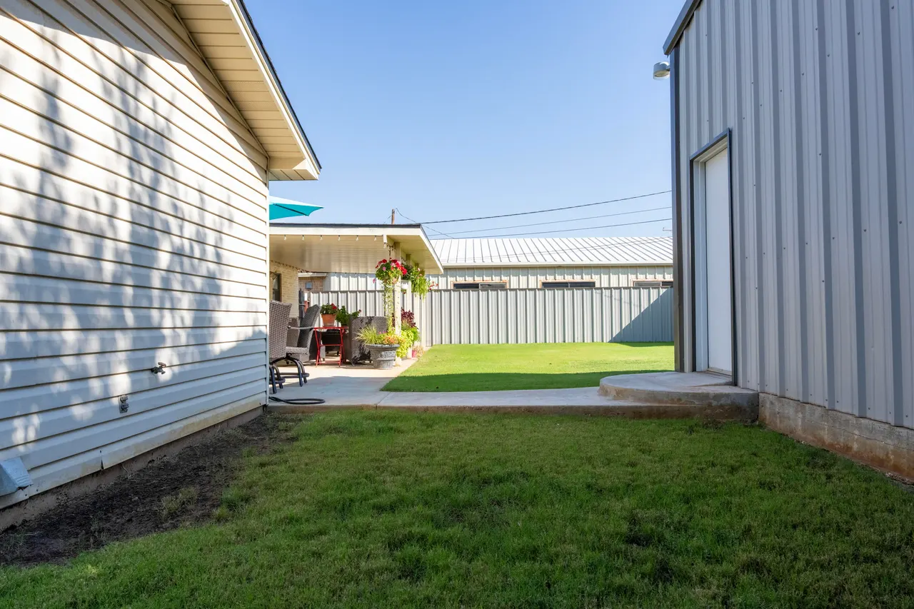 Photo 34 — 303 SW 18th Street, Seminole, TX 79360