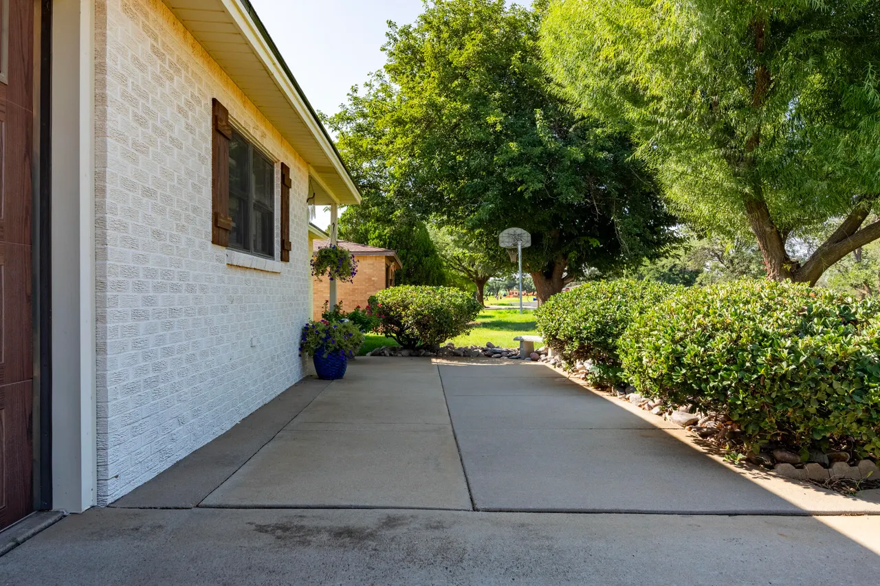 Photo 6 — 303 SW 18th Street, Seminole, TX 79360