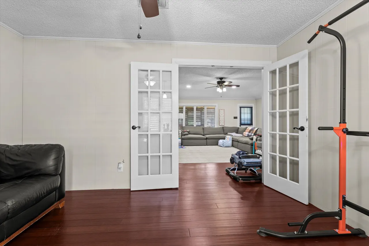 Photo 12 — 2102 Longhorn Drive, Levelland, TX 79336