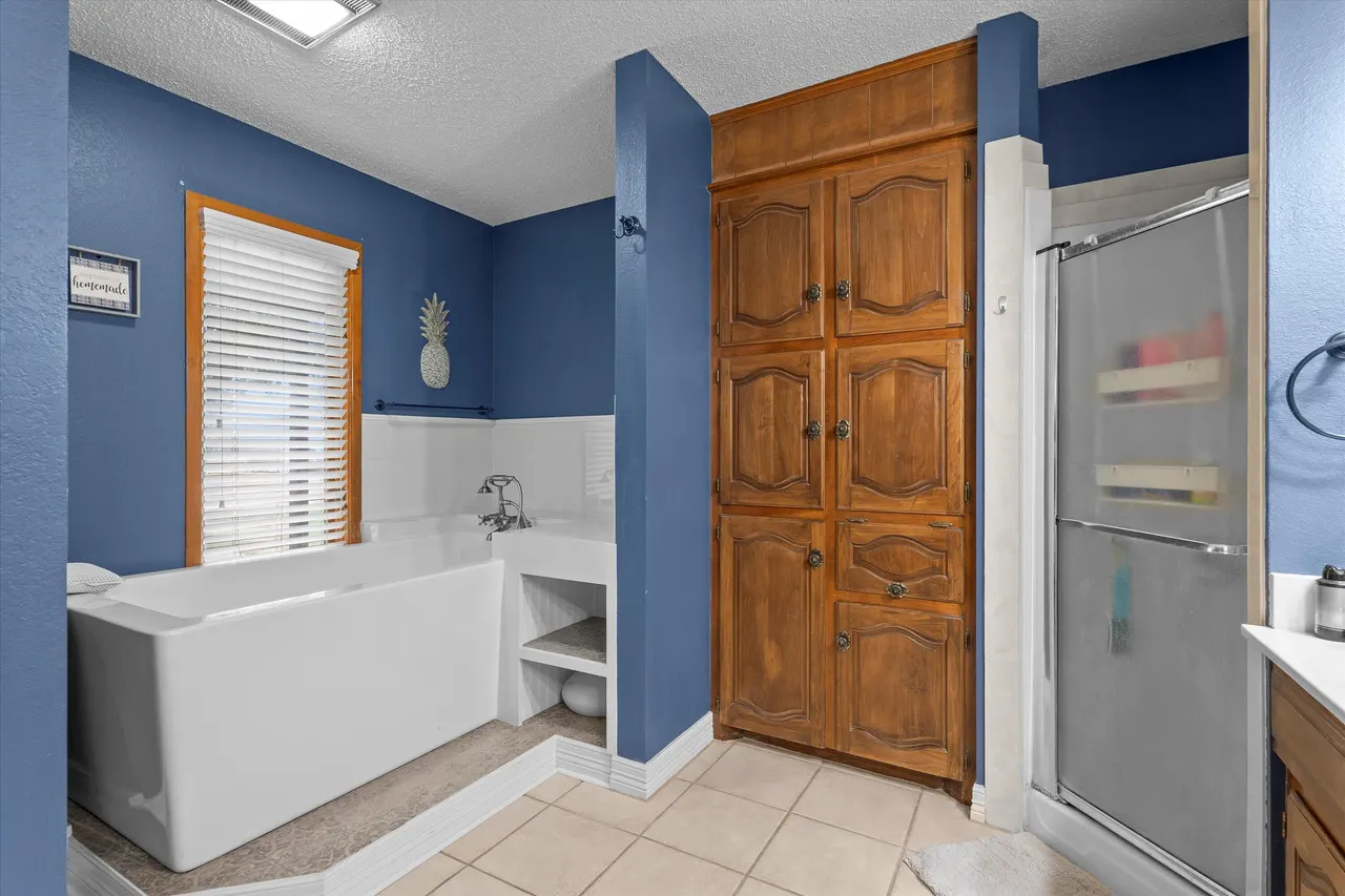 Photo 22 — 2102 Longhorn Drive, Levelland, TX 79336